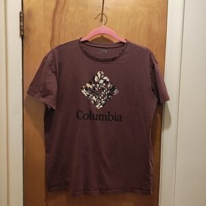 Columbia Women's Wine Colored Graphic Tee Size L